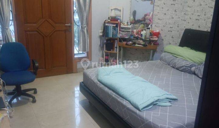 Di sewa Rumah di Daan mogot baru hoek SHM Bagus semi furnish 2