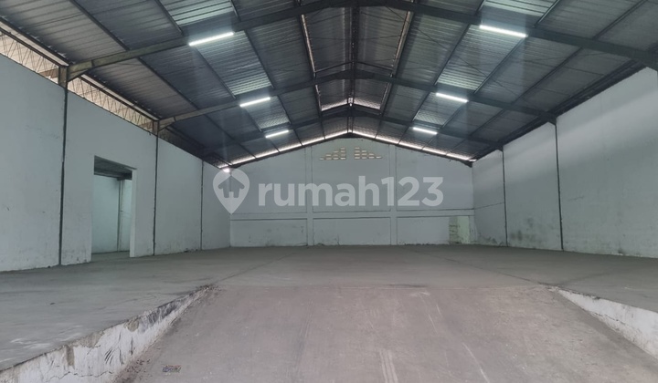 Gudang Di Pergudangan Kapuk Nusa Indah Siap Pakai 