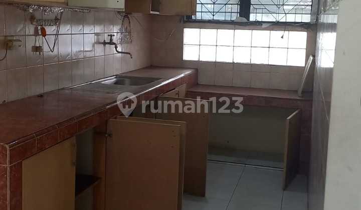 Rumah Citra 2 Jakarta Barat Siap Pakai Hadap Barat 2