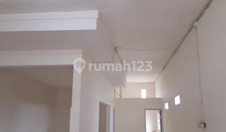 Di Sewa Ruko 1000 Taman Palem 3 Lantai Bagus