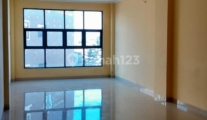 Flood-Free Shop House in Daan Mogot Baru, 4 Floors