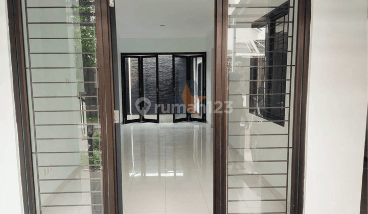 Dijual Rumah Cantik Langsung Huniii di Graha Raya Bintaro 2