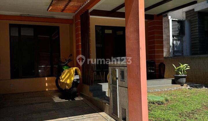 Dijual Cepat Rumah Cantik 2 Lantai Di Emerald Bintaro Jaya Tangerang Selatan 1