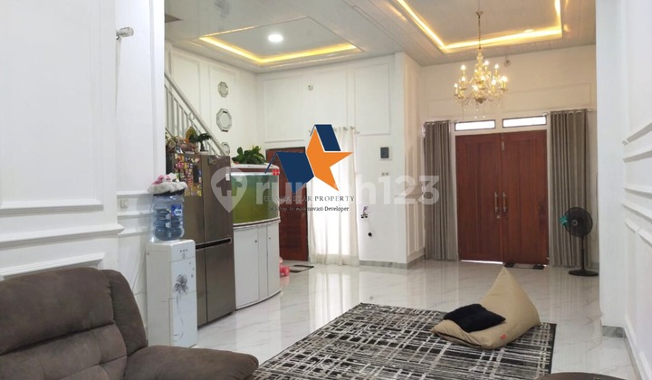 Dijual Rumah Cantik Siap Huni 2 Lantai di Graha Raya Bintaro 2
