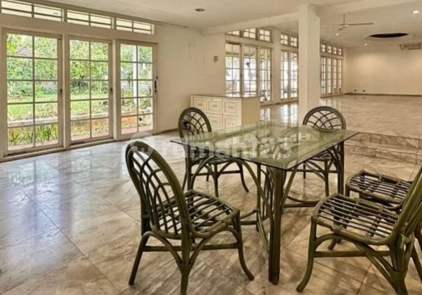 Luxury House in the Golden Triangle of Jakarta, South Jakarta 2
