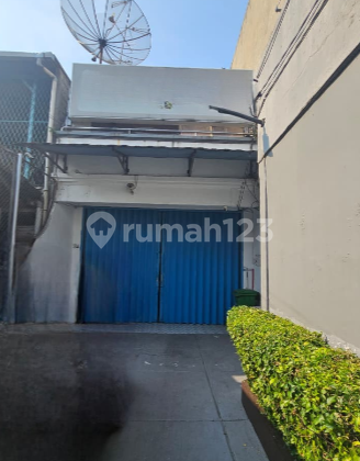 Rumah Cocok Untuk Usaha di Matraman, Jakarta Timur Rumah Cocok Untuk Usaha di Matraman, Jakarta Timur