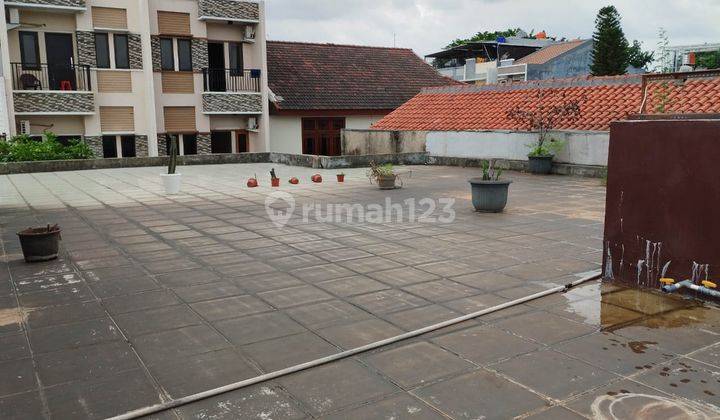 DIJUAL Rumah 3BR 2 Lantai di Daerah Tomang Jakarta Barat 2