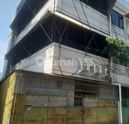 Ruko Strategis 3,5 lantai di Petojo, Jakarta Pusat