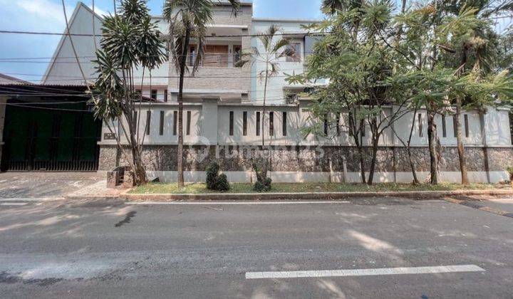 Dijual Rumah 3 Lantai Lt 469 M2 di Meruya Jakarta Barat 2