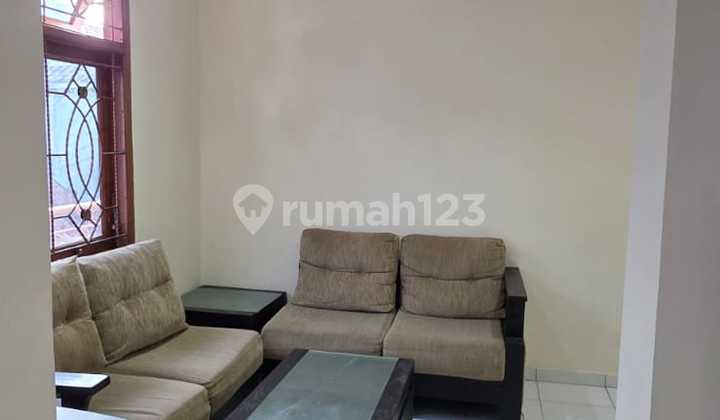 Rumah SHM 2 Lantai Didaerah Cideng Jakarta Pusat Rumah SHM 2 Lantai Didaerah Cideng Jakarta Pusat