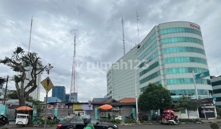 DIJUAL LAHAN SANGAT STRATEGIS PINGGIR JALAN RAYA LANGSUNG KELUAR TOL KEBON JERUK JAKARTA BARAT 2