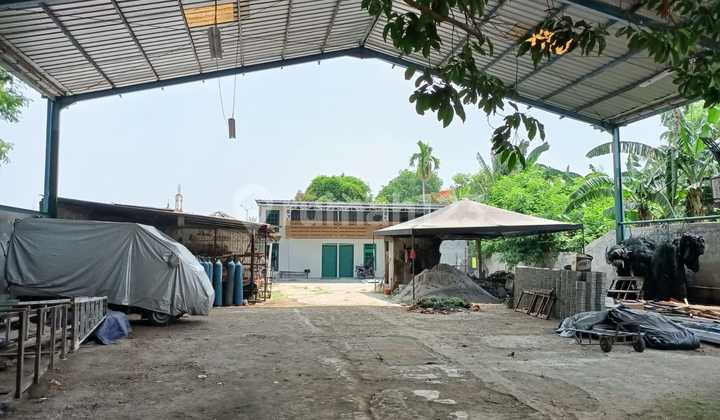 Strategic 500 m2 Land Suitable For Business, in Bintaro South Jakarta