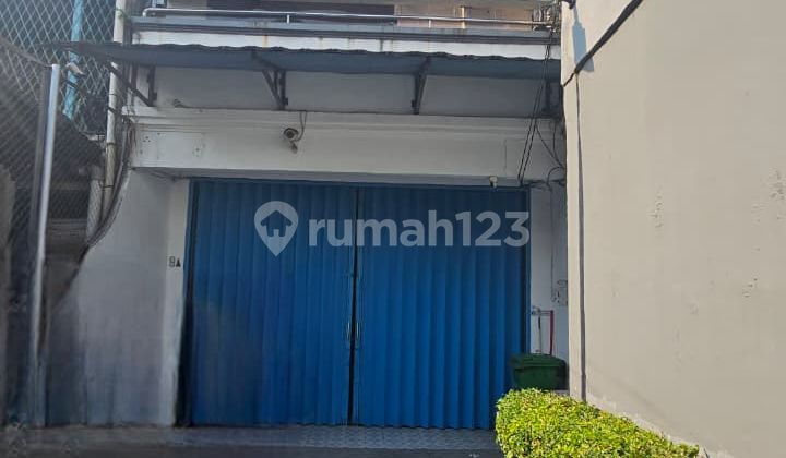 Dijual Rumah  Cocok Untuk Usaha, di Matraman Jakarta Timur