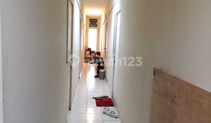 For Sale, 4-Story Boarding House, Strategic Location in Petojo, Central Jakarta 2