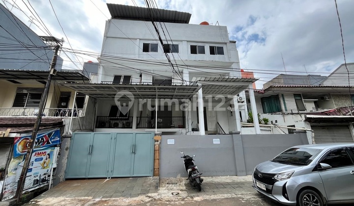 For Sale: 5-Floor Boarding House in Grogol Petamburan, West Jakarta 2