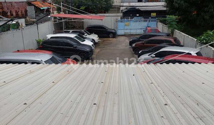 For Sale Strategic 3-Story House in Sawah Besar, Central Jakarta 1