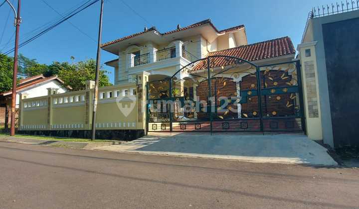 Dijual Rumah Bagus Ungaran Barat Adem Ayem Bikin Tentrem 1