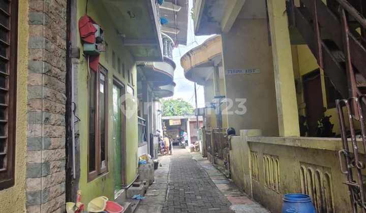 For Sale Immediately 2-Story Boarding House in Dadapsari Near Poncol Station and Ahmad Yani Airport Semarang 1