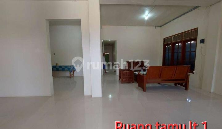 For Sale, Spacious Kos in East Ungaran Near Ngidi Waluyo Campus and Ungaran Toll Exit For Sale, Spacious Kos in East Ungaran Near Ngidi Waluyo Campus and Ungaran Toll Exit