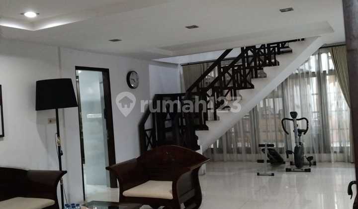 Luxury House for Sale in Premium Location, Tengger, Near Akpol Gajahmungkur, Semarang 1