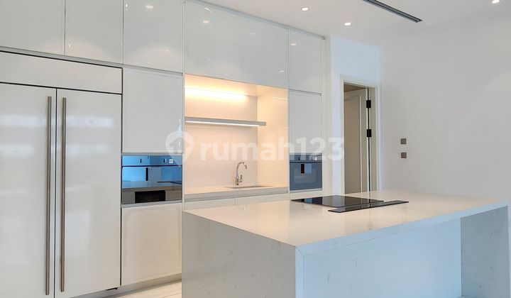 Di sewakan Apartemen St Regis  unfurnished  2