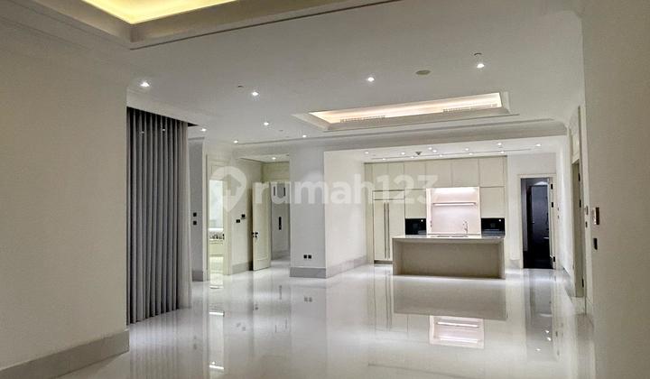 Di sewakan Apartemen St Regis unfurnished  2