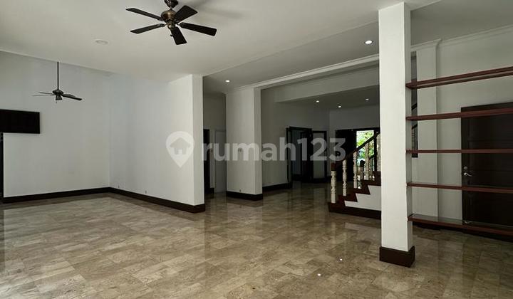 Di Sewakan Rumah Dharmawangsa Full Furnished 2