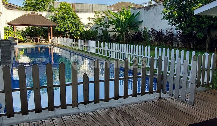 Dijual Tropical House Cilandak Area