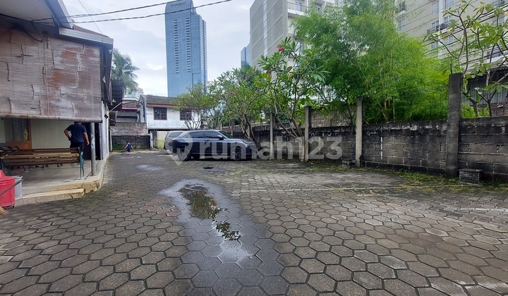 Prime Area di Karet Kuningan, Jakarta Selatan Rumah Lama Hitung Tanah Prime Area di Karet Kuningan, Jakarta Selatan Rumah Lama Hitung Tanah