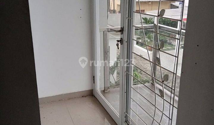 Rumah Take Over Perumahan Jatiasih, Bekasi 8