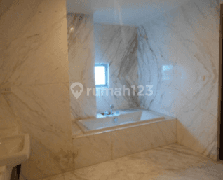 Apartement Essence Darmawangsa 4 BR Unfurnished 3