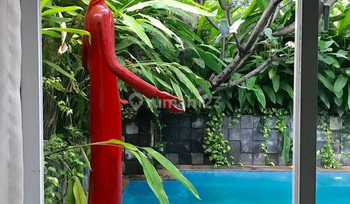 Rumah 2 Lantai Bagus di Menteng, Jakarta Pusat 1