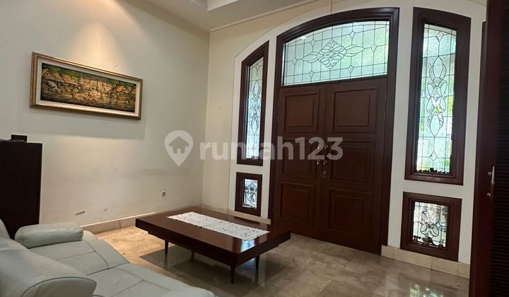 Sewa Rumah Senopati Area Bagus Cocok untuk Komersial