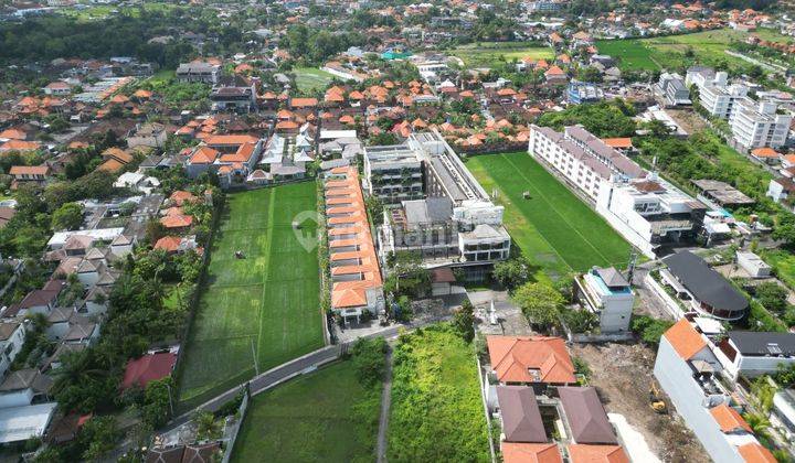 Land on Main Road Cendrawasih Petitenget Kerobokan Badung Bali 2