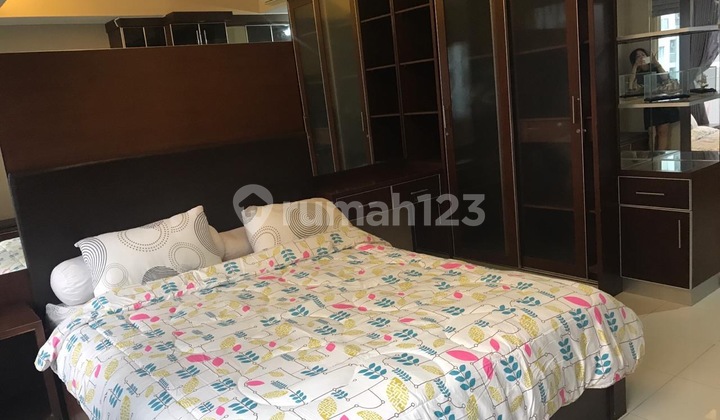 Disewakan Studio Apartemen Royal Mediterania Garden Full Furnished 2