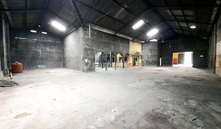Gudang murah akses kontainer dekat pintu tol Kartasura Solo 9