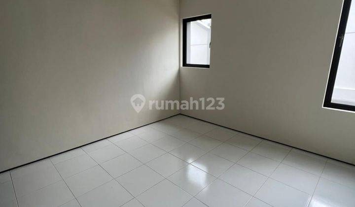 Ruko 3 Lantai Baru Gress di Mhouse Araya Malang 5