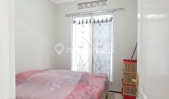 Ready-to-Occupy House in Riverside Elite Residential Complex Malang 2