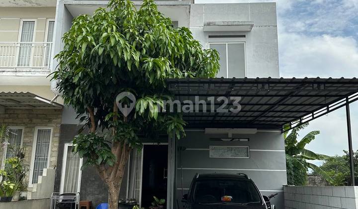 Rumah 2 Lantai Siap Huni di Ikan2 Kota Malang