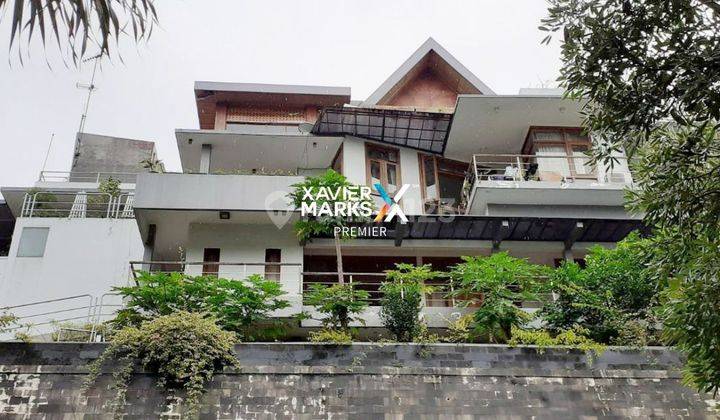 Rumah Klasik Mewah Private Pool di Daerah Tidar Malang 1