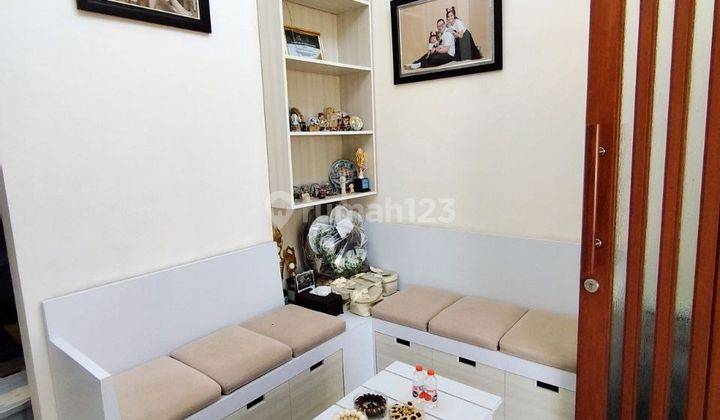 Rumah Modern Semi Furnished di Mainroad Greenland 2