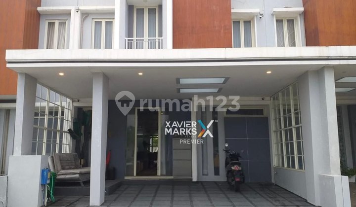 Rumah Modern Full Furnished di Perum Green Orchid Suhat Rumah Modern Full Furnished di Perum Green Orchid Suhat