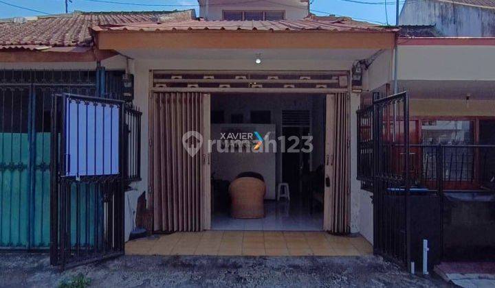 Rumah Tengah Kota Semi Furnished Murah di Jalan Pulau2 Klojen 2