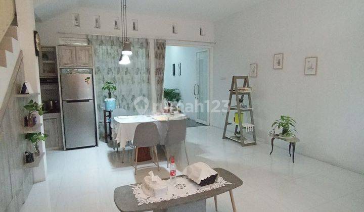 Rumah Luas Modern 2 Lantai di Joyoagung Dekat Kampus Ub 2