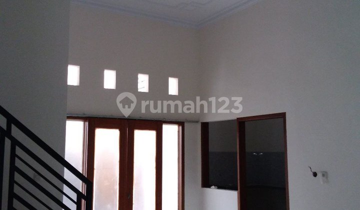 Rumah 2 Lantai Siap Huni di Sawojajar Dekat Informa 2