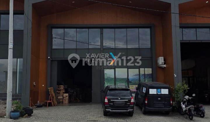 Gudang Biz Hub Raya Perusahaan Karanglo Malang