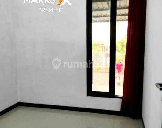 kamar tidur rumah terawat siap huni di