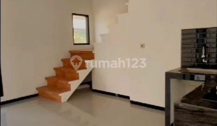 Rumah Modern Minimalis di Perum Amany Malang 2