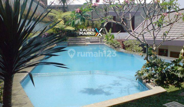 Rumah Klasik Mewah Private Pool di Daerah Tidar Malang 2