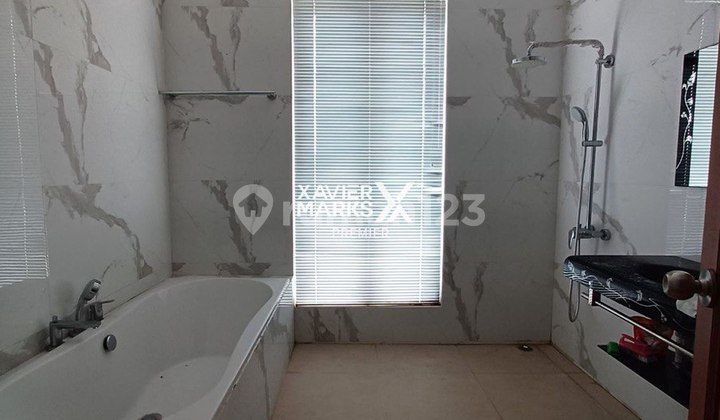 Ready-to-Occupy Modern House in Araya Housing Complex, Malang 2